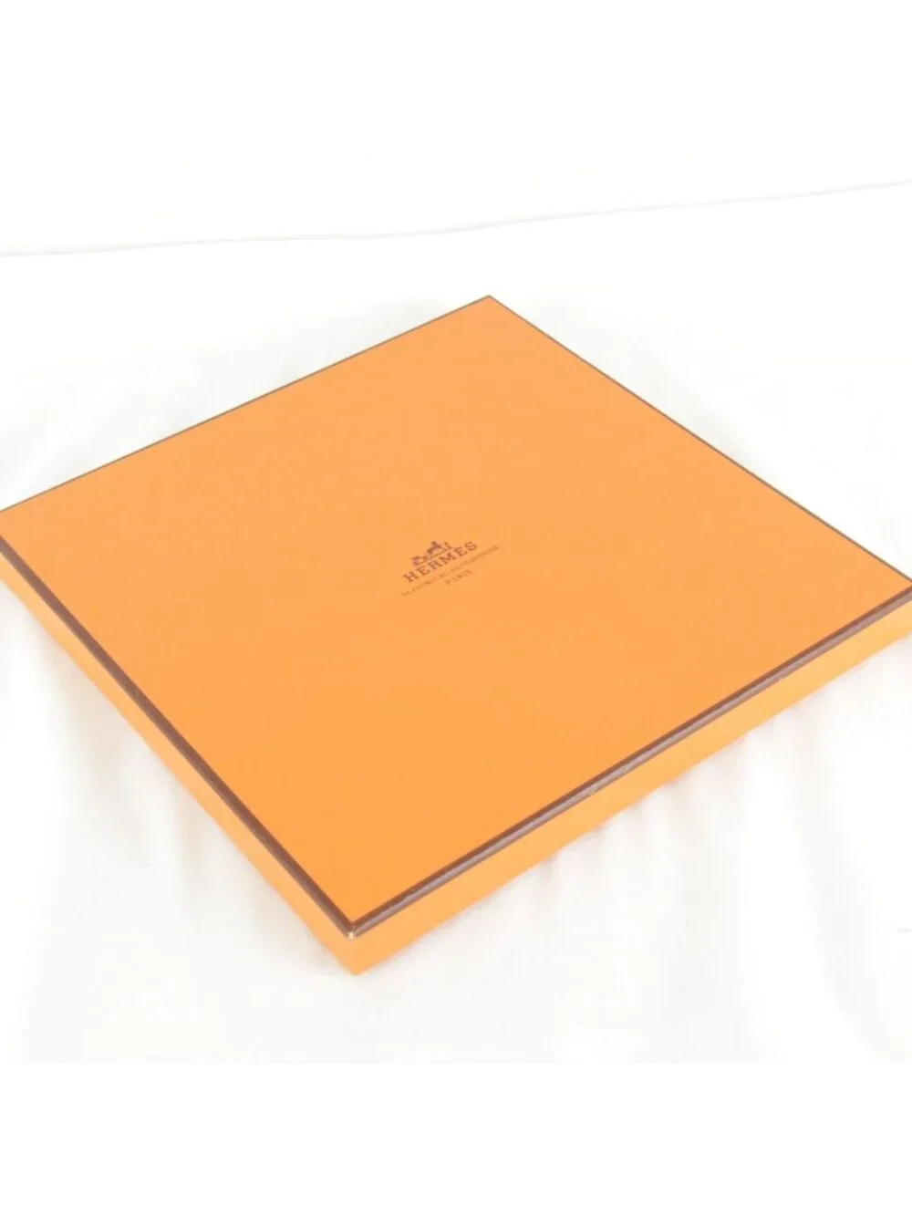 Hermes Carre 90 Significant Key to Freedom Judgment Chest with Scarf Silk